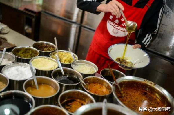 曾火爆的重慶小面，為何火不起來了？不是味道差，內行人說出原因