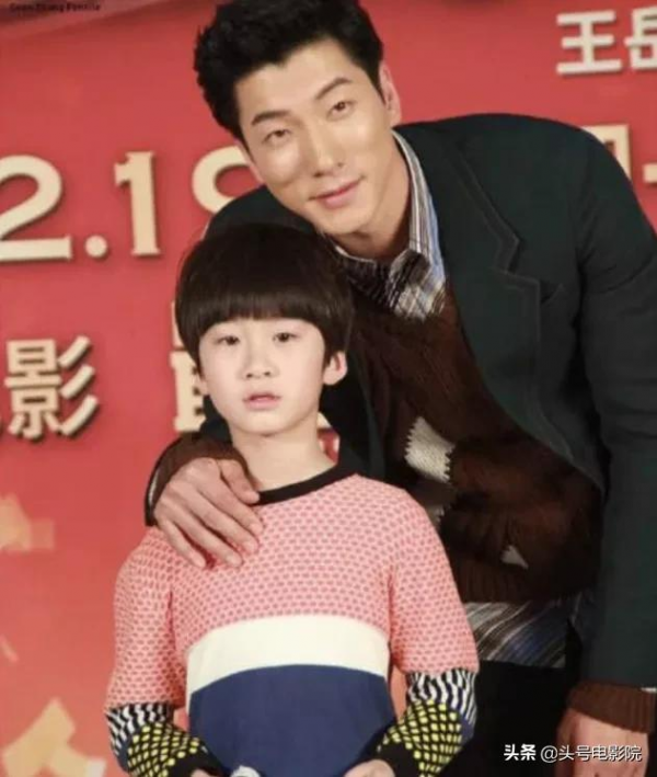 12歲kimi身高快超林志穎！爸爸萌娃變身：石頭超180，王詩齡壯碩