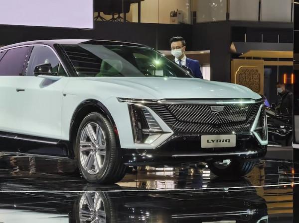 廣州車展的五個“第一次”:日產軒逸首搭混動,東風嵐圖打響電動化MPV頭炮 廣州車展的五個“第一次”:日產軒逸首搭混動,東風嵐圖打響電動化MPV頭炮