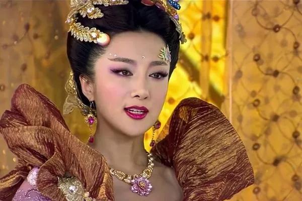 孫悟空還有兩個親兄弟,跟秦始皇有關,被吳承恩刪了,封神榜裡有 孫悟空還有兩個親兄弟,跟秦始皇有關,被吳承恩刪了,封神榜裡有