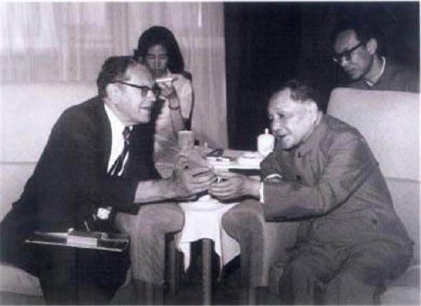 1997年，鄧小平去世的訊息一經發布，世界各國媒體都如何評價？