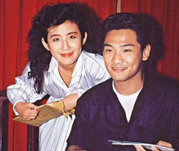 59歲杜德偉自曝想生二胎!現身母校健壯似小夥,曾堅持不婚只戀愛 59歲杜德偉自曝想生二胎!現身母校健壯似小夥,曾堅持不婚只戀愛