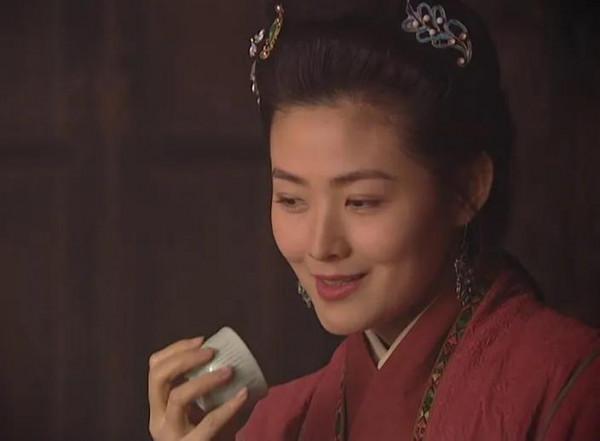 王思懿：26歲爆紅，被傳與&OpenCurlyDoubleQuote;武松&rdquo;因戲生情，結婚15年沒有孩子