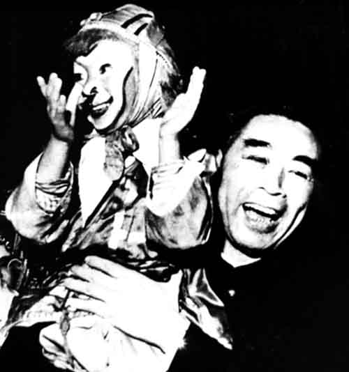 六小齡童扮演過周總理，感慨地說：周總理就是一個完人