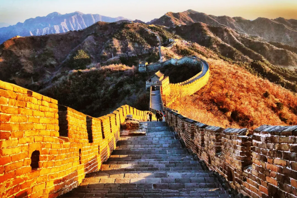 不出京住進西湖般的風景,走進夜晚的小院,伴著蟲鳴看星空 不出京住進西湖般的風景,走進夜晚的小院,伴著蟲鳴看星空