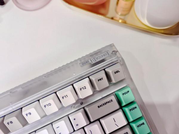 我的桌面1.0分享，美少女的一隅天地