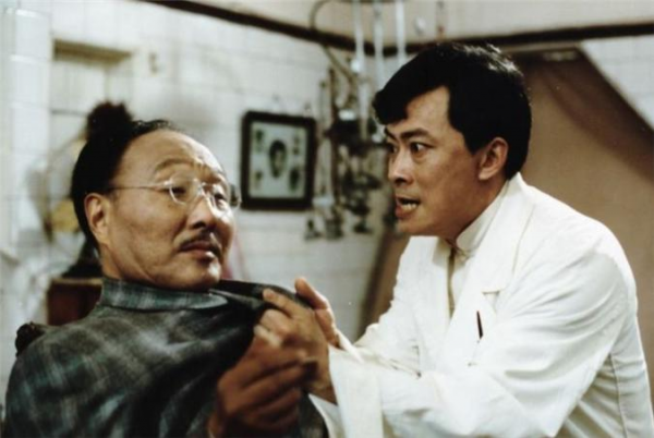 “老戲骨”王詩槐，離婚後照顧智障兒子，二婚再遇初戀，苦盡甘來