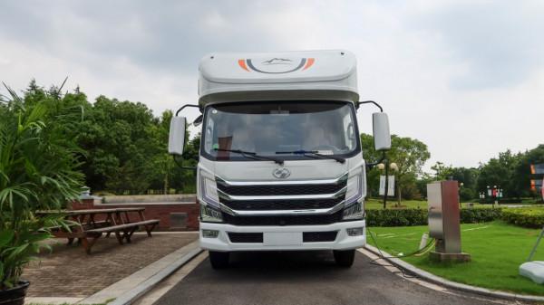 上汽躍進H500底盤,一體成型玻璃鋼廂體,網紅4號房車 上汽躍進H500底盤,一體成型玻璃鋼廂體,網紅4號房車