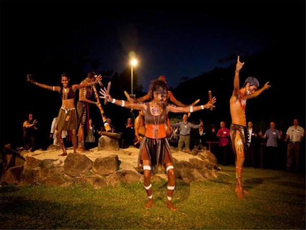 精通漢語的胡志明為何卻在越南獨立建國後下令廢棄漢字