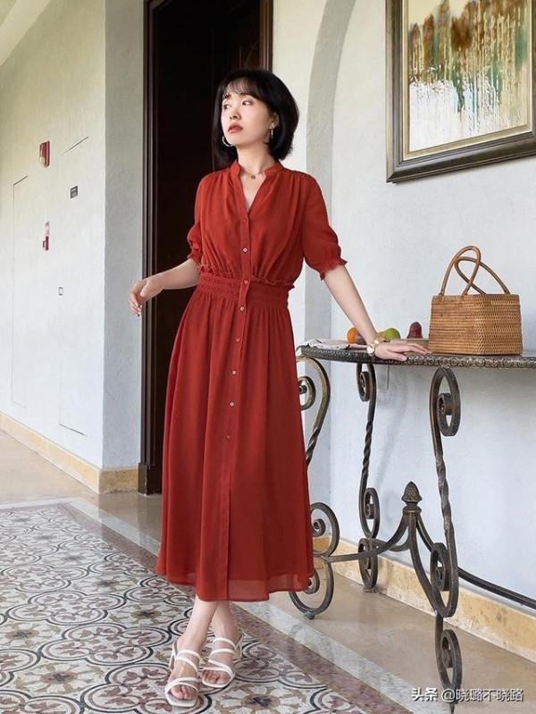 建議面板黃的女性,秋冬多穿這4個“高階色”,顯白減齡還洋氣 建議面板黃的女性,秋冬多穿這4個“高階色”,顯白減齡還洋氣