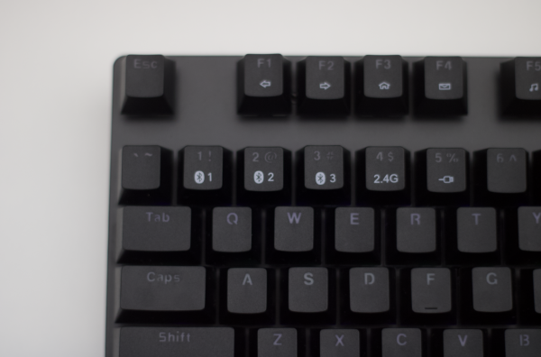 讓遊戲更自由——雷柏V500PRO多模鍵盤 讓遊戲更自由——雷柏V500PRO多模鍵盤