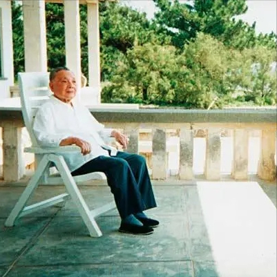 鄧小平與繼母夏伯根：相差僅5歲，相守半世紀，母子情深感動世人