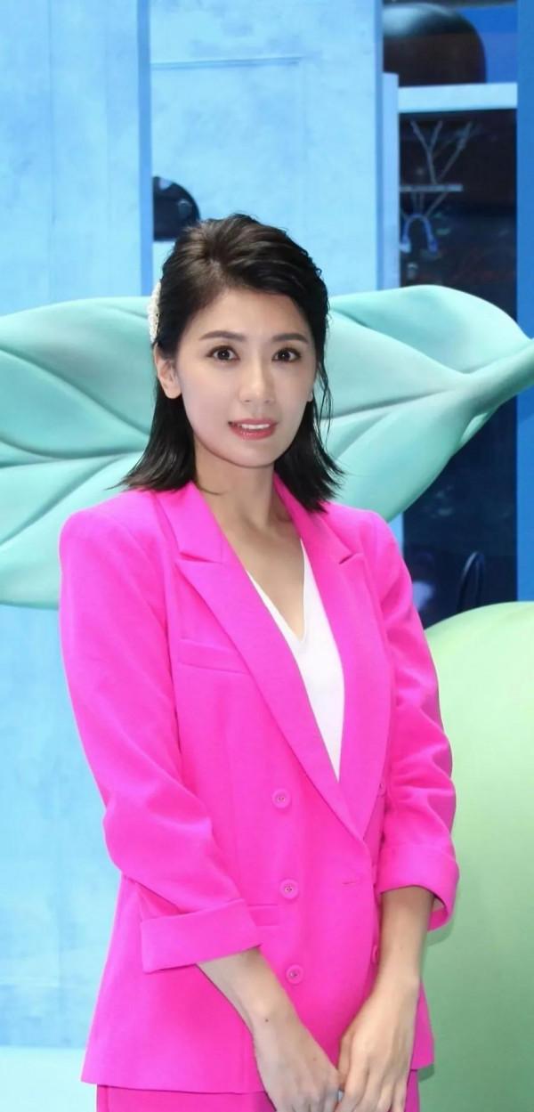 有喜歡賈靜雯的嗎？真的是很有靈氣，她演的趙敏無人超越