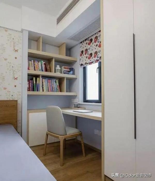 家裡太小做不成書牆?不妨試試這樣的“隱形書架” 家裡太小做不成書牆?不妨試試這樣的“隱形書架”