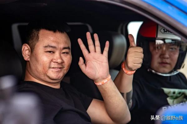 一分鐘解讀“T3”,激情穿越點燃巴丹吉林 一分鐘解讀“T3”,激情穿越點燃巴丹吉林