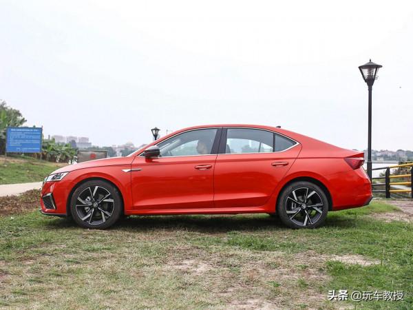 只以為它便宜？這些12萬級車型 還有低油耗免費保養大空間！