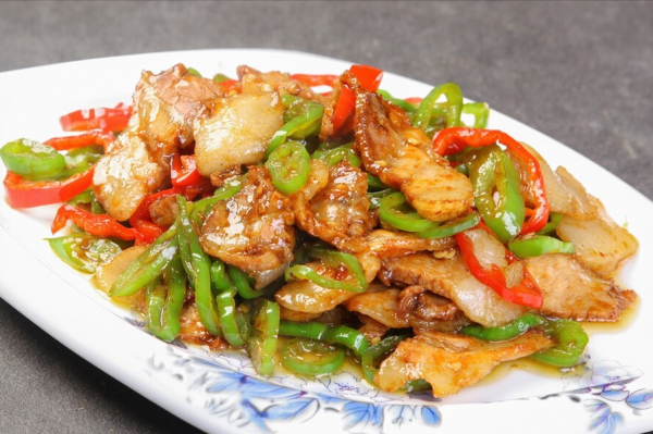 炒肉,不要再直接下鍋炒了,要想炒得更滑嫩,就得掌握關鍵2步 炒肉,不要再直接下鍋炒了,要想炒得更滑嫩,就得掌握關鍵2步