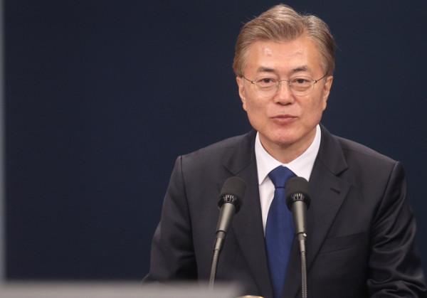 “五眼聯盟”要變八眼？美國欲拉韓國入夥，王毅直接潑了盆冷水