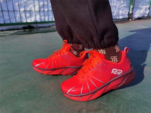 體驗跑步的樂趣-R2雲跑緩減震馬拉松長跑網面運動鞋 體驗跑步的樂趣-R2雲跑緩減震馬拉松長跑網面運動鞋