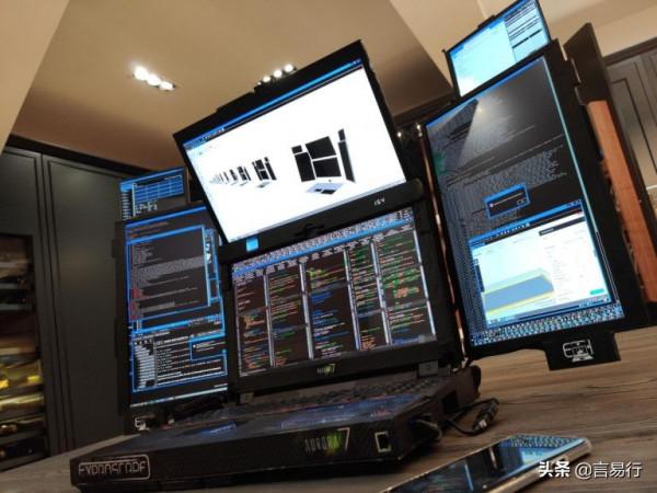 這款瘋狂的膝上型電腦有七個可摺疊顯示器