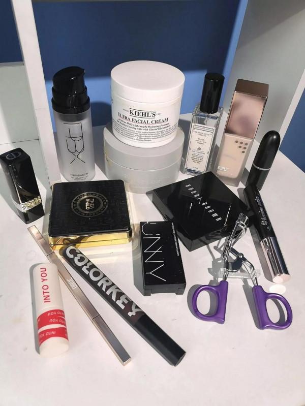 咱就是說省出來的錢買這些化妝品值不值？