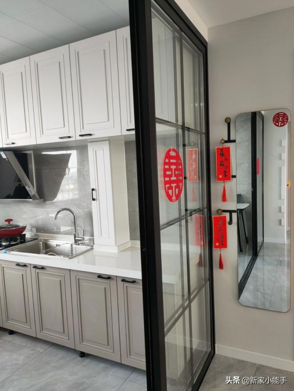 看她家婚房，佈置太喜慶了，全屋裝修花了12萬，真心羨慕