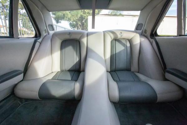 你能拒絕來自加長法拉利的誘惑嗎?1981 年法拉利400i四門加長版 你能拒絕來自加長法拉利的誘惑嗎?1981 年法拉利400i四門加長版