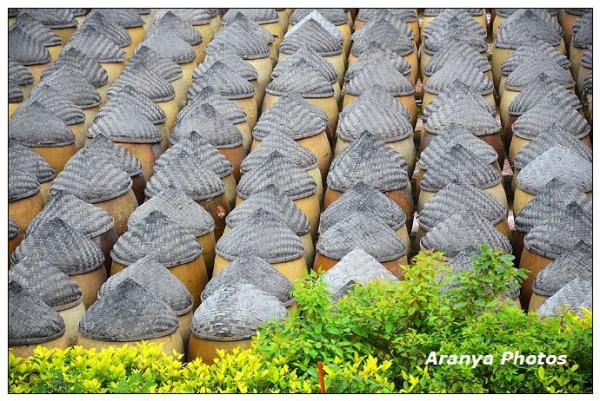 廈門島外6萬缸醬油，頭戴斗笠列隊，這樣的陣仗你見過嗎？