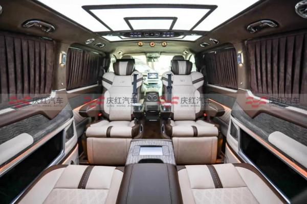 力壓神車埃爾法 賓士邁巴赫VS900L才是商務專座 驚豔內飾正式亮相
