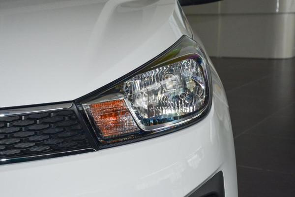 價格便宜油耗低，合資三廂自動擋，遮風擋雨又實用，實拍起亞煥馳