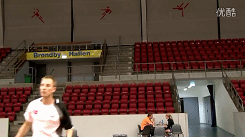 吊球：進可攻退可守，出其不意，平穩過渡