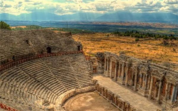 50年前，中國一場考古發現，讓專家開始懷疑歐洲歷史被篡改