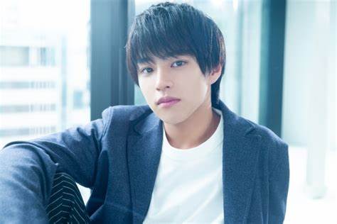 《千與千尋》真人版海報公開!橋本環奈主演,還原度太高了 《千與千尋》真人版海報公開!橋本環奈主演,還原度太高了