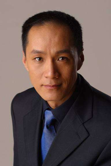 馮遠征跟大8歲妻子結婚後選擇丁克，現如今怎麼樣了？