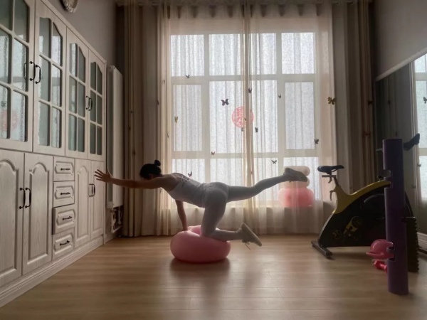 練瑜伽,戰疫情 練瑜伽,戰疫情