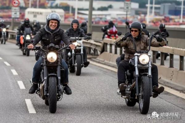 「 滾雷之聲 」數萬輛哈雷的巡遊活動 「 滾雷之聲 」數萬輛哈雷的巡遊活動