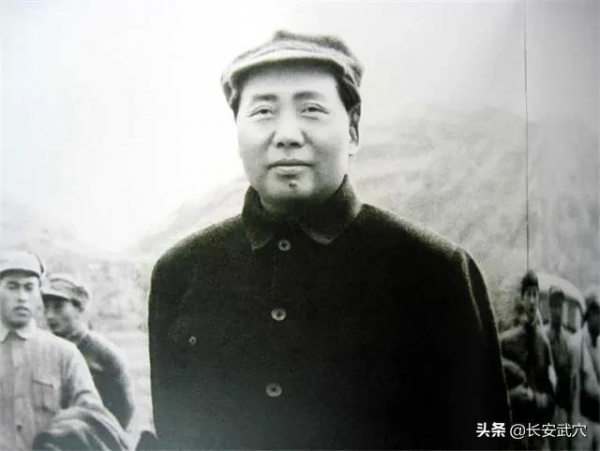 日軍少佐被我軍俘虜，大膽提出要一把手槍，從此我國多一個新軍種