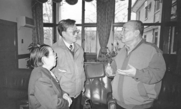 《大決戰》有人主張不寫林彪，楊尚昆：東北戰場的仗誰打的？