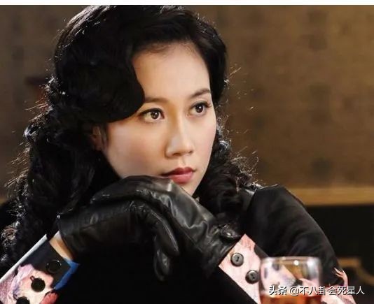 女星步入中年的尷尬,眼凸,法令紋,發福,臉僵,女神顏值不再 女星步入中年的尷尬,眼凸,法令紋,發福,臉僵,女神顏值不再