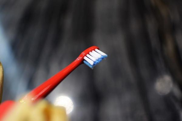 顏值超高 由內至外的清潔 TCL XESS D3光波智慧牙刷 顏值超高 由內至外的清潔 TCL XESS D3光波智慧牙刷