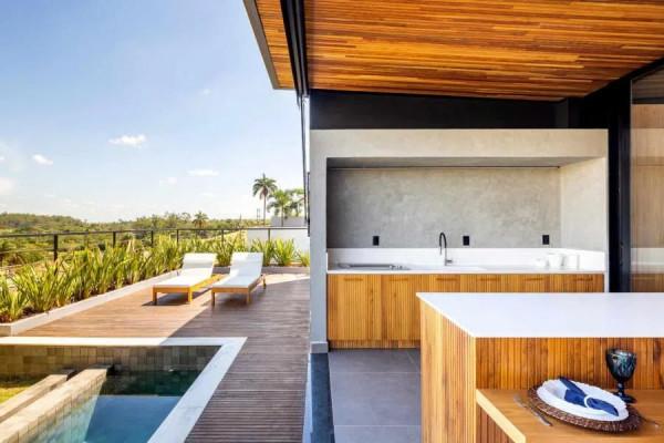 遠離城市的獨棟別墅,自帶游泳池、小花園、室外餐廳廚房,美極了 遠離城市的獨棟別墅,自帶游泳池、小花園、室外餐廳廚房,美極了