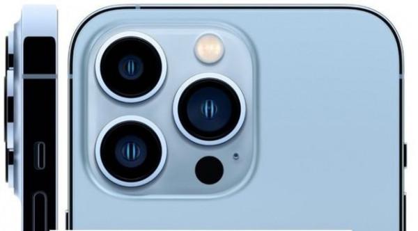 8月國內手機產量1.3億臺，同比下降7.2%