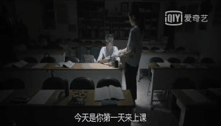 當媽媽用遙控器完全控制兒子的生活：以愛之名，毀了多少孩子？