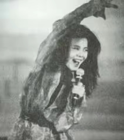 1999年，《說唱臉譜》謝津從23樓跳下，是備受打擊還是另有隱情？