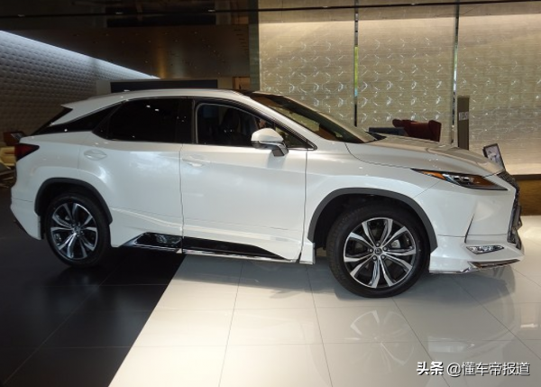 新車|配四出排氣!雷克薩斯RX特別版實車亮相,競爭林肯飛行家 新車|配四出排氣!雷克薩斯RX特別版實車亮相,競爭林肯飛行家