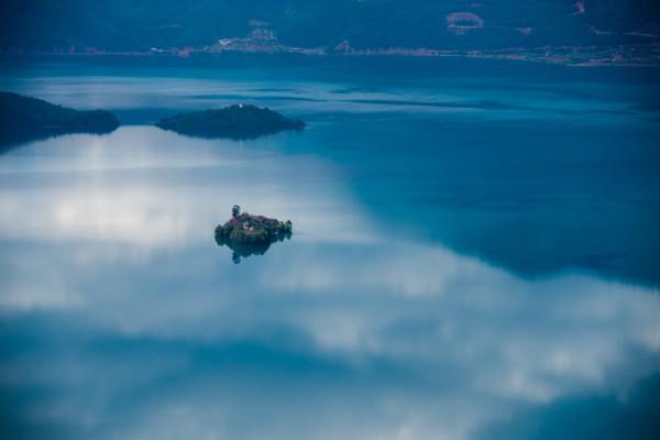 老子明明說“知者不言”，卻又寫下《道德經》，在暗示我們什麼？