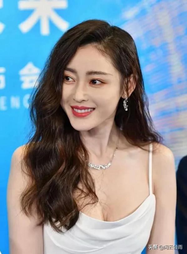 張天愛的氣質無人可比，你們覺得呢？