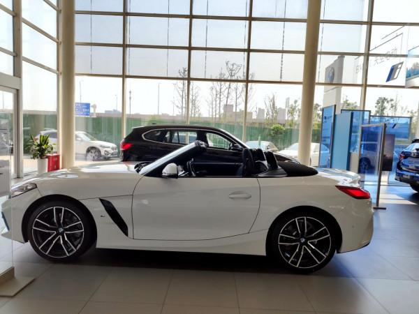 跑車範兒十足 實拍寶馬Z4最低配 敞篷是精髓 跑車範兒十足 實拍寶馬Z4最低配 敞篷是精髓