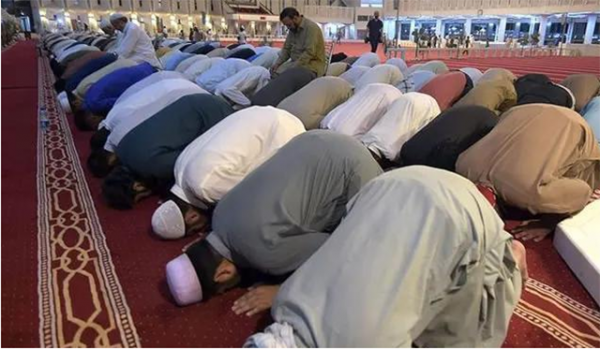 巴基斯坦總統阿里·布托被處絞刑，行刑前說：我是一個無罪之人