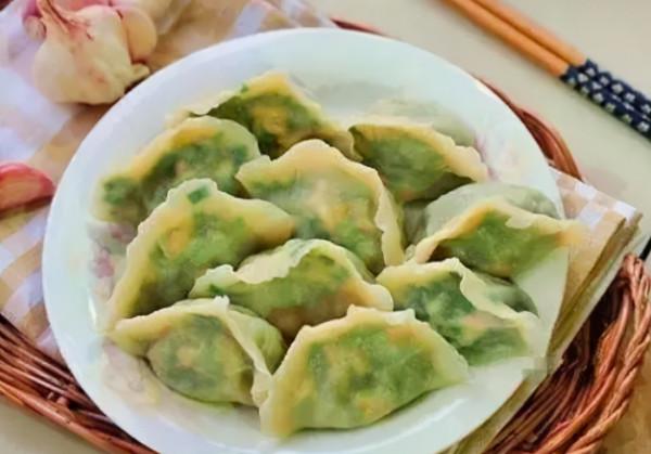 調韭菜餡,調料牢記“2放2不放”,韭菜翠綠不出水,鮮味足,好吃 調韭菜餡,調料牢記“2放2不放”,韭菜翠綠不出水,鮮味足,好吃